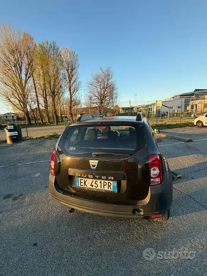 Usata Dacia Duster 105 CV (77 kW) 2012 Nero SUV