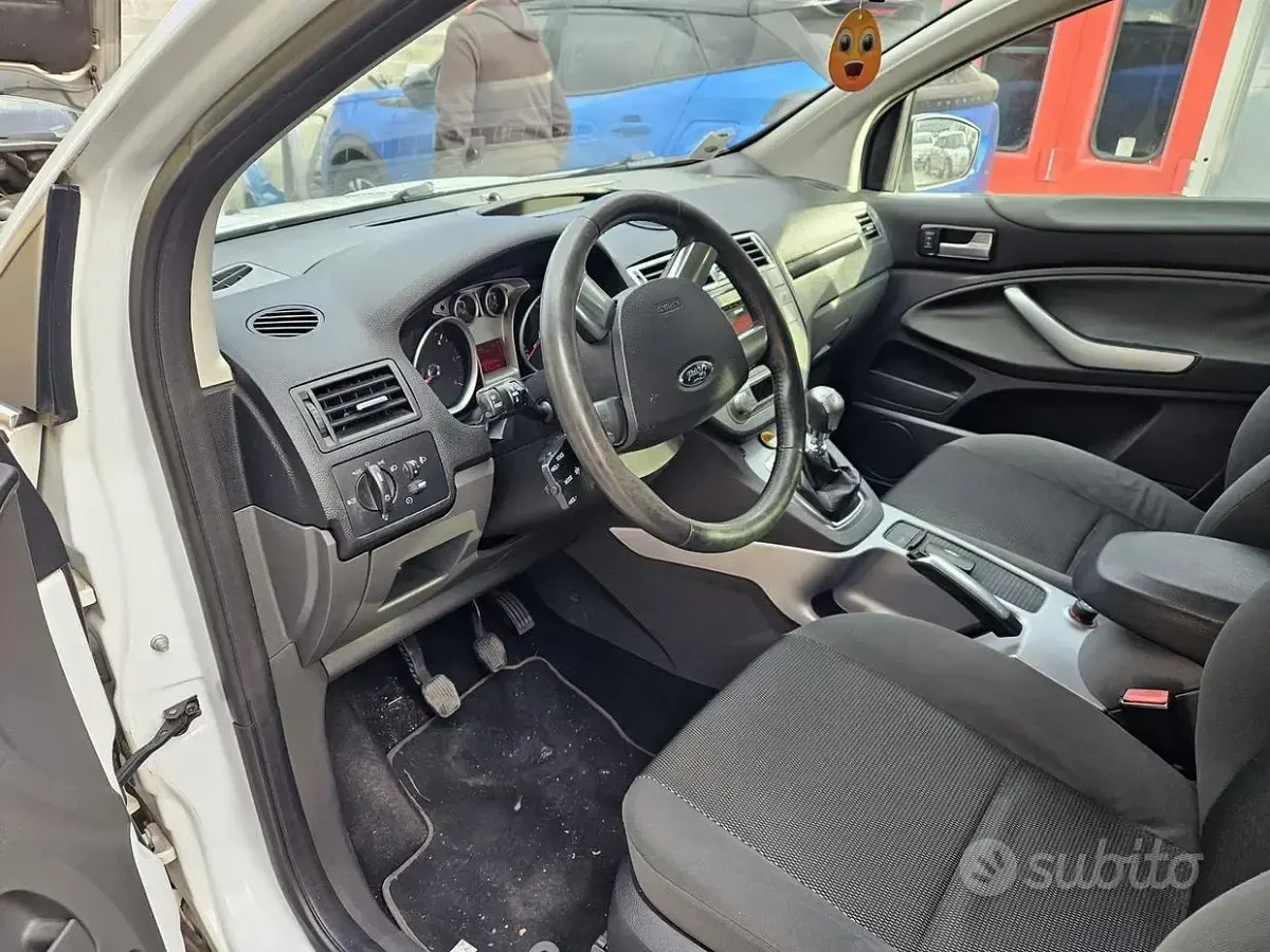 Usata Ford Kuga 140 CV (102 kW) 2012 SUV