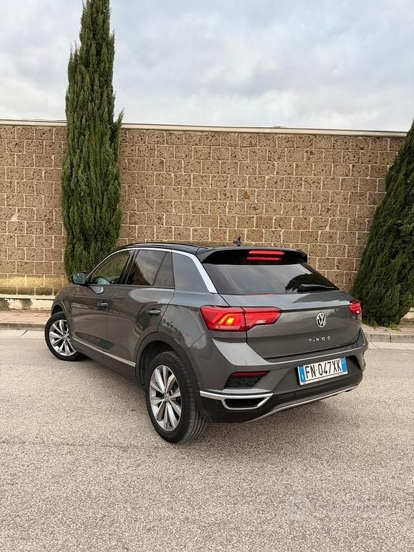 Usata VW T-Roc 119 CV (87 kW) 2018 SUV