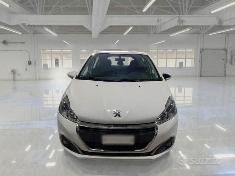 Bianco Usata 2019 Peugeot 208 S Due volumi | 11.800 € (Buon prezzo) - Immagine 1/4
