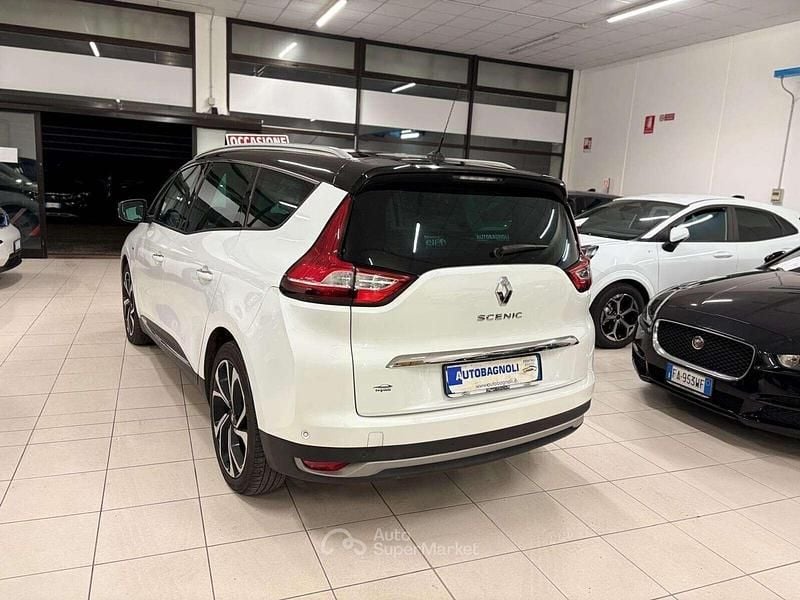 Usata Renault Grand Scénic IV Bose Edition 160 CV (117 kW) 2017 Bianco Monovolume
