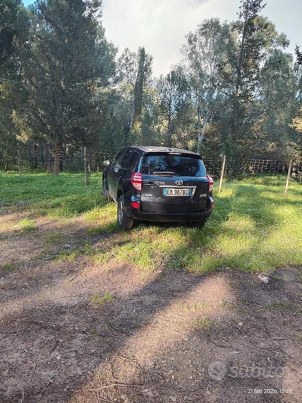 Usata Toyota RAV4 150 CV (110 kW) 2012 Nero SUV