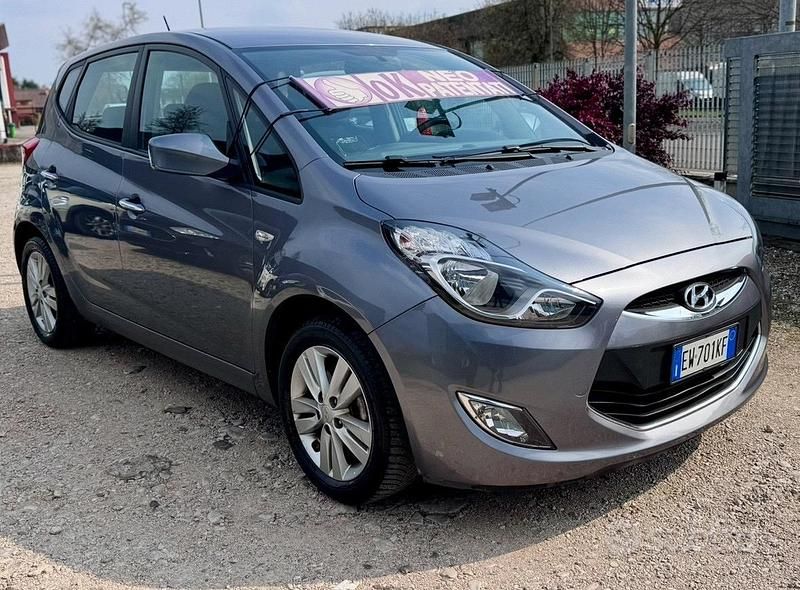 Usata Hyundai ix20 90 CV (66 kW) 2015 Grigio Utilitaria