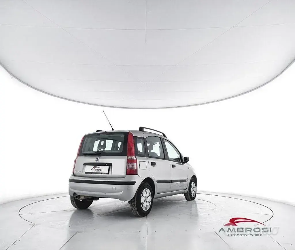 Usata Fiat Panda Dynamic 60 CV (44 kW) 2004 Grigio Utilitaria