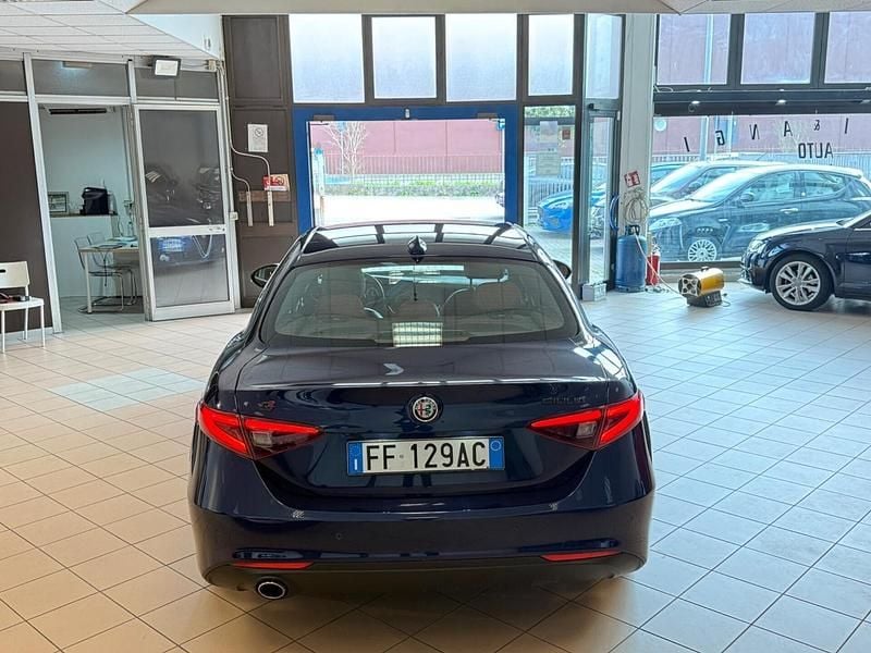 Usata Alfa Romeo Giulia Super 150 CV (110 kW) 2016 Blu Berlina