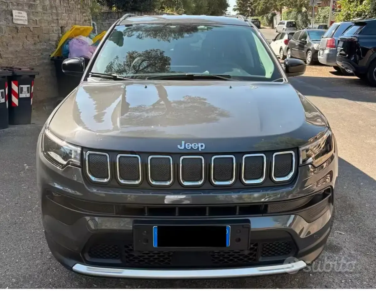 Usata Jeep Compass 131 CV (96 kW) 2023 Grigio SUV