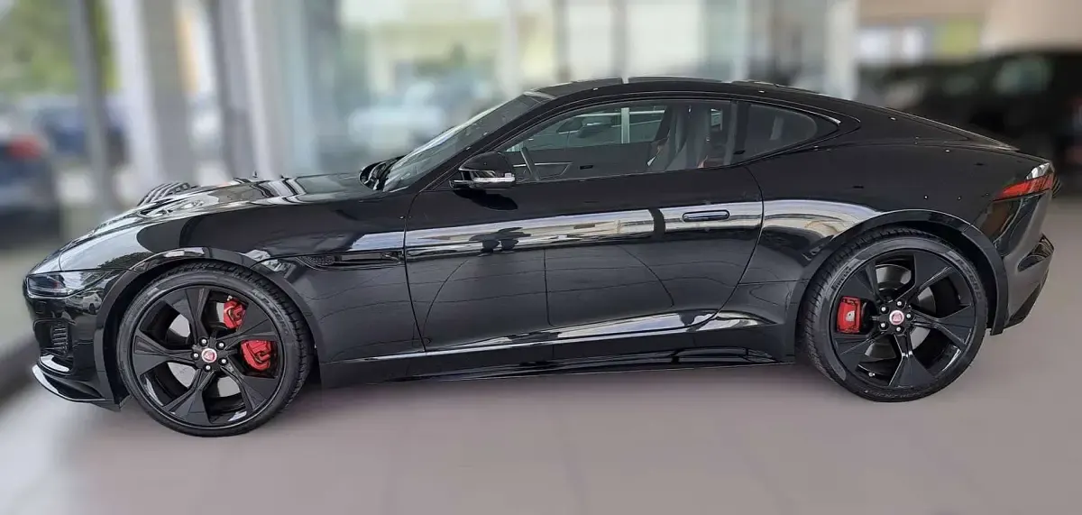 Usata Jaguar F-Type R-Dynamic 300 CV (220 kW) 2022 Nero Coupé
