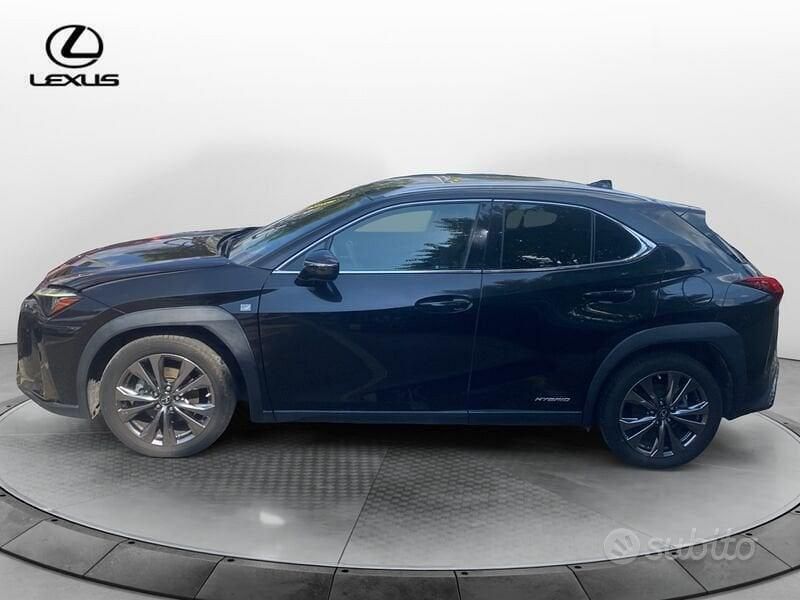 Usata Lexus UX Sport Line 183 CV (134 kW) 2020 Nero SUV