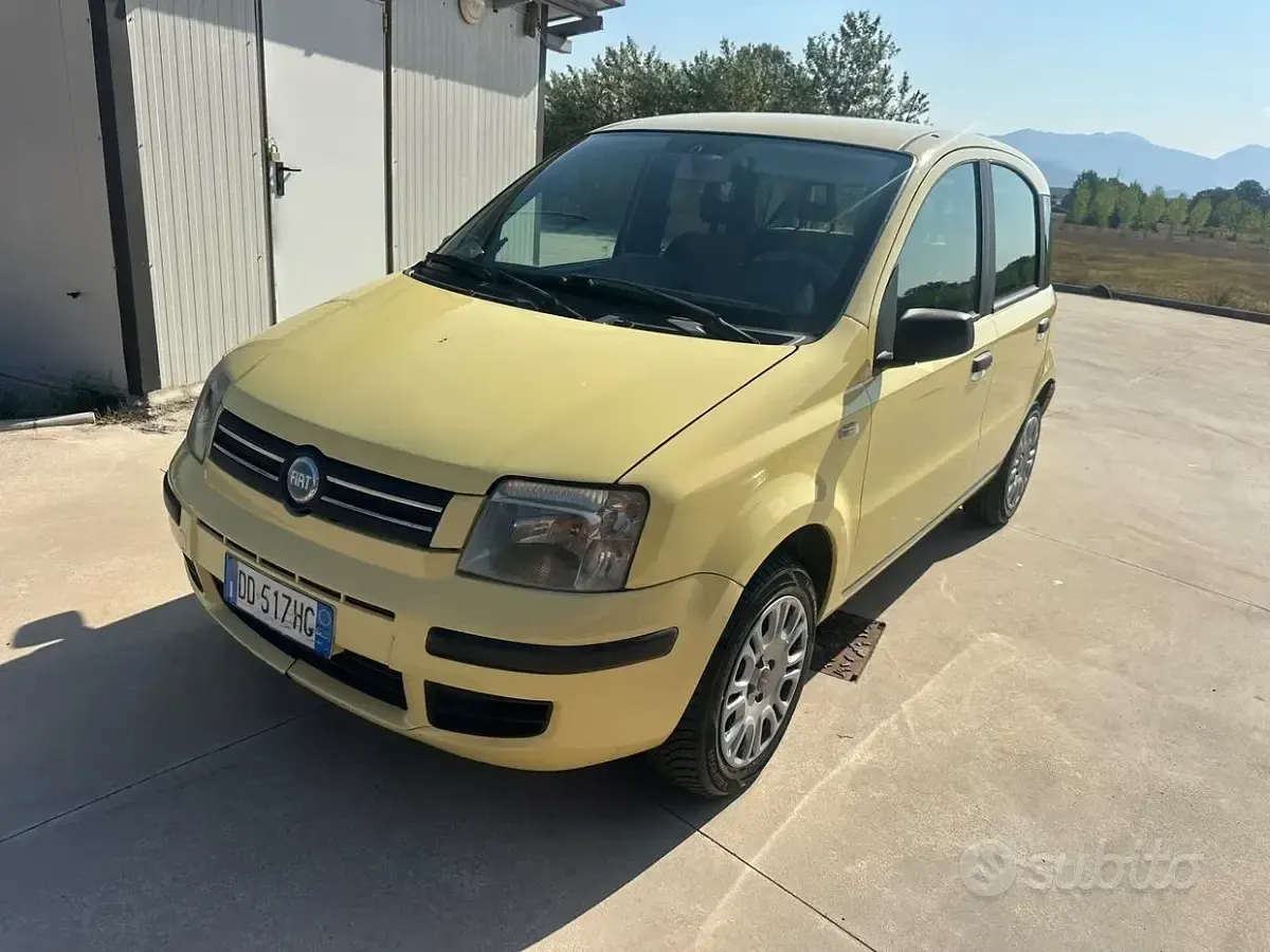 Usata Fiat Panda 69 CV (50 kW) 2006 Utilitaria