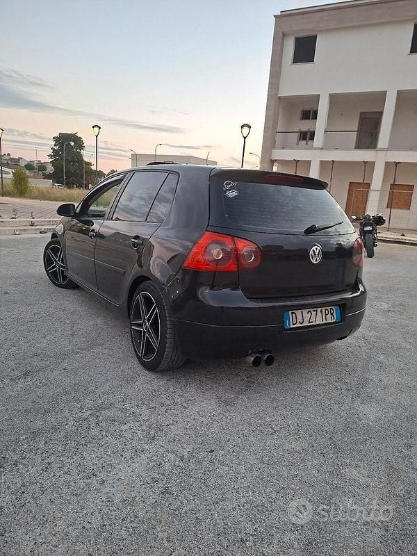 Usata VW Golf V 105 CV (77 kW) 2007 Nero Berlina