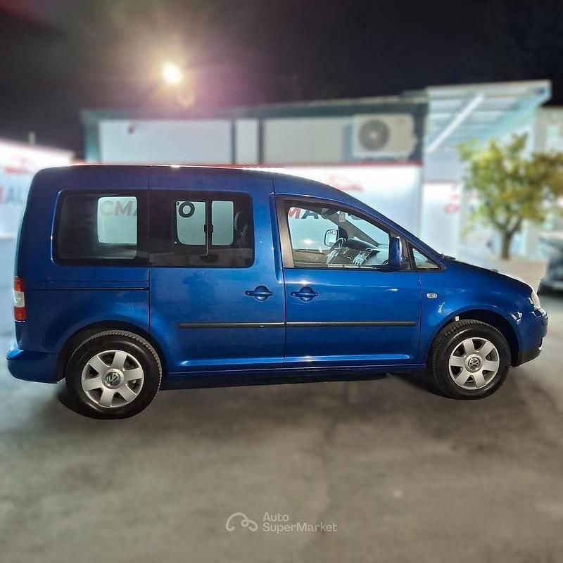 Usata VW Caddy 109 CV (80 kW) 2008 Blu Monovolume