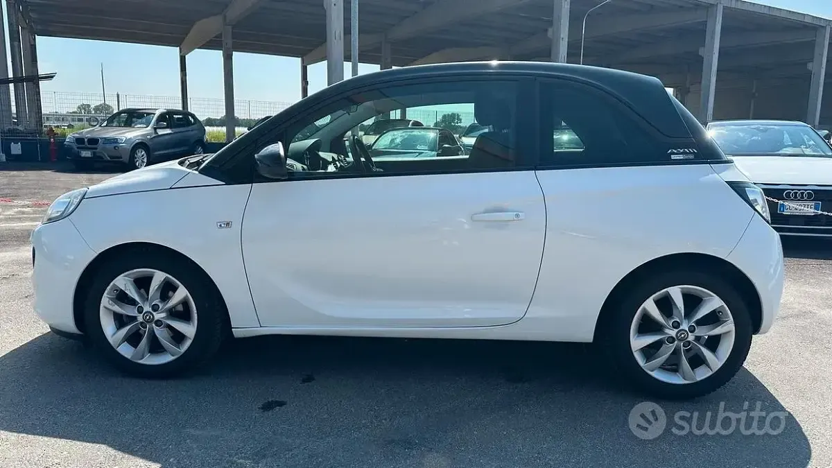 Usata Opel Adam 87 CV (63 kW) 2014 Bianco Utilitaria
