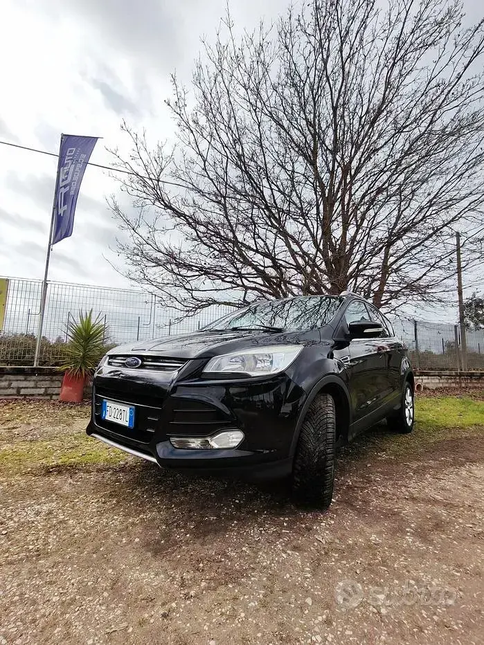 Usata Ford Kuga Titanium 150 CV (110 kW) 2016 Nero SUV