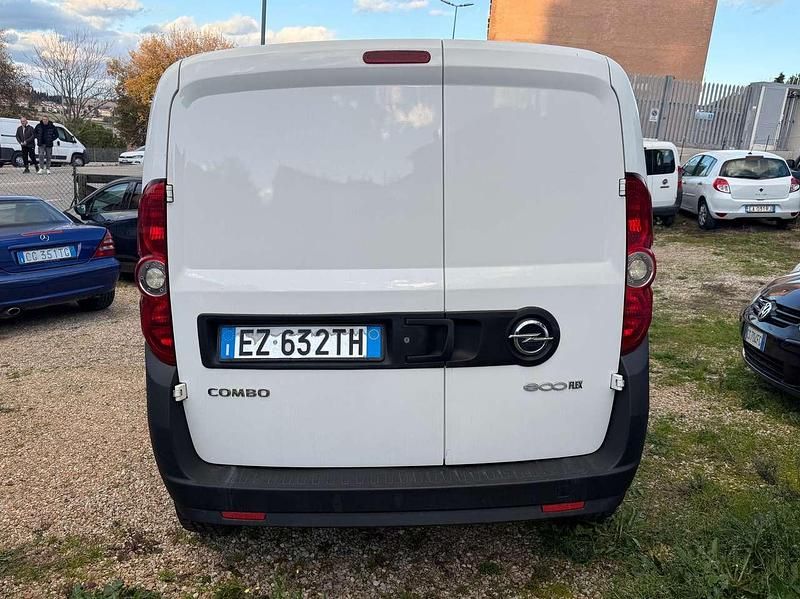 Usata Opel Combo 90 CV (66 kW) 2015 Bianco Furgone