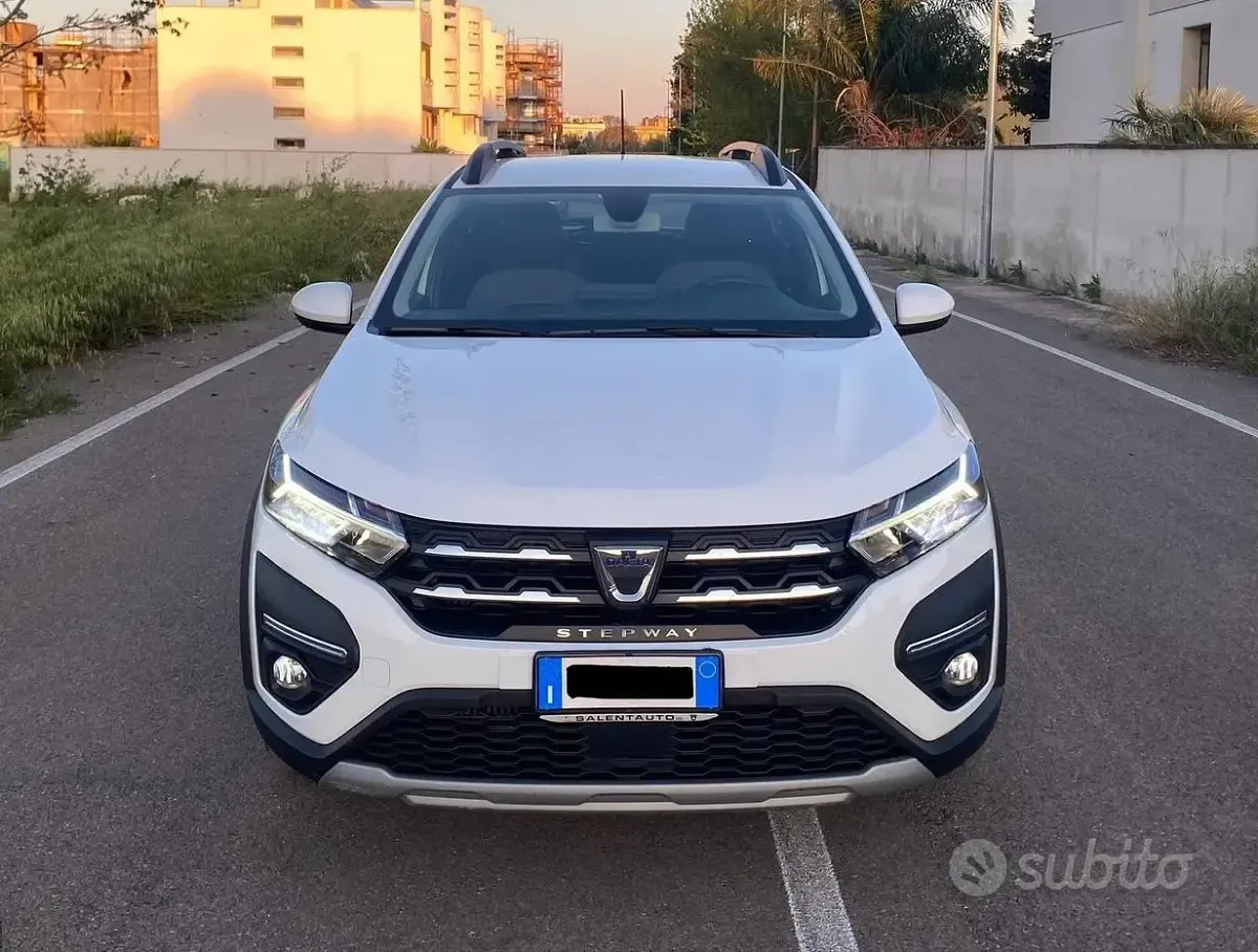 Usata Dacia Sandero Comfort 101 CV (74 kW) 2021 Bianco Berlina
