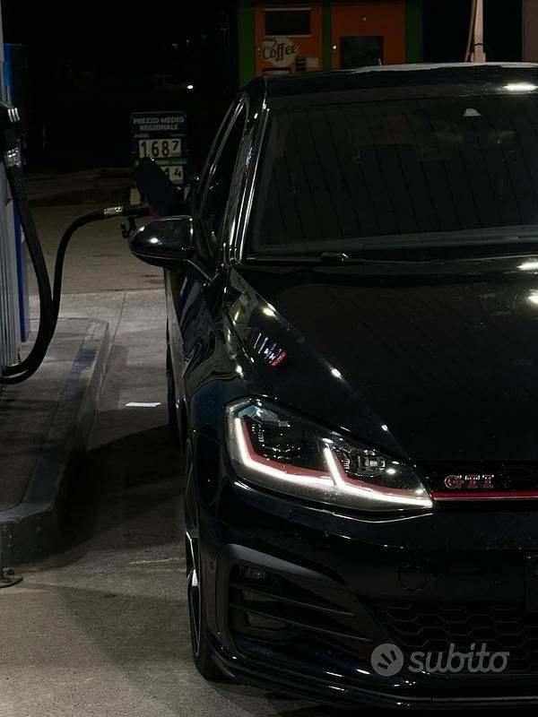 Usata VW Golf VII GTI 245 CV (180 kW) 2018 Nero Utilitaria