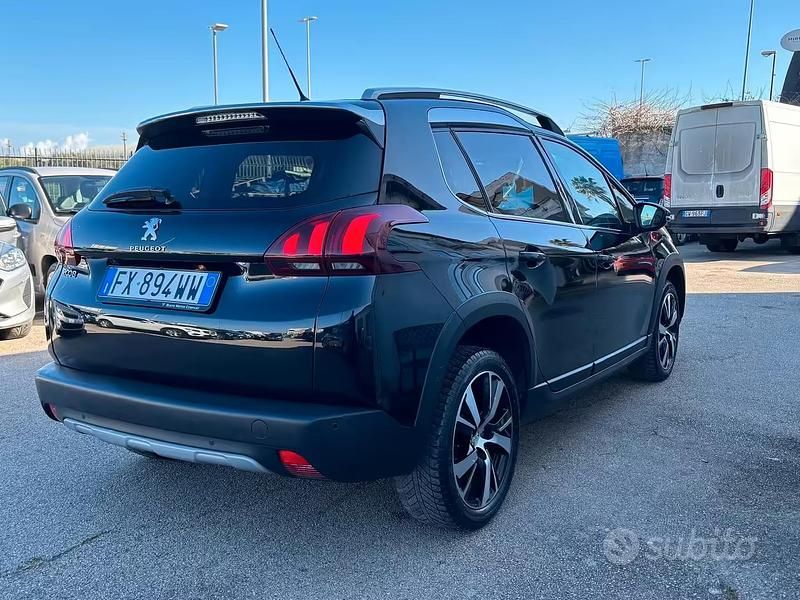 Usata Peugeot 2008 Allure 102 CV (75 kW) 2019 Nero SUV