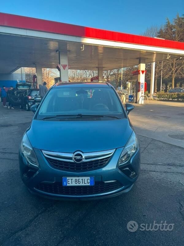Blu Usata 2013 Opel Zafira Tourer Monovolume | 7500 € (Buon prezzo) - Immagine 1/4