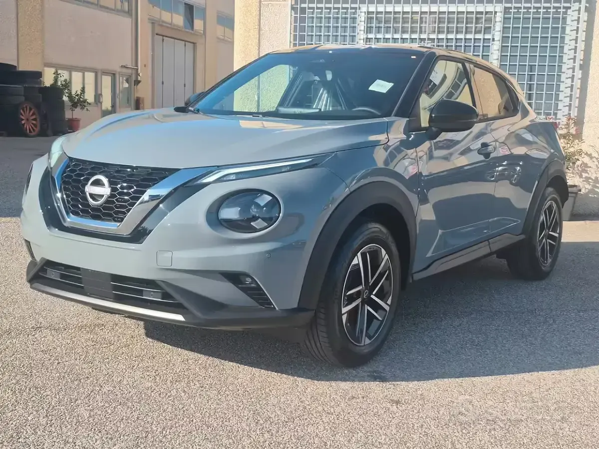Nuova Nissan Juke N-Connecta 114 CV (83 kW) 2026 Grigio SUV