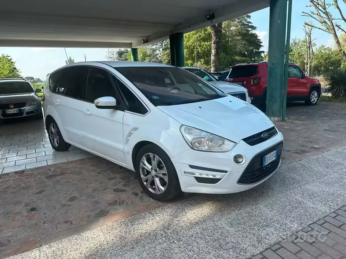 Gebraucht Ford S-MAX S 163 PS (119 kW) 2010 Weiß Van / Kleinbus