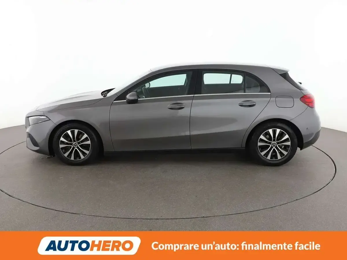 Usata Mercedes A180 Executive 116 CV (85 kW) 2023 Grigio Berlina