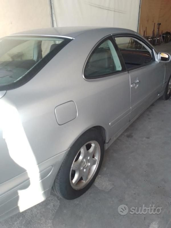 Usata Mercedes CLK230 Elegance 193 CV (141 kW) 2000 Coupé