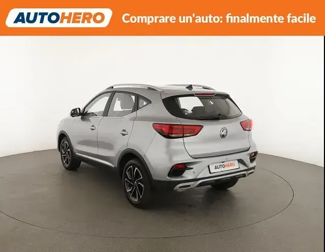 Usata MG ZS Luxury 111 CV (81 kW) 2024 Argento SUV