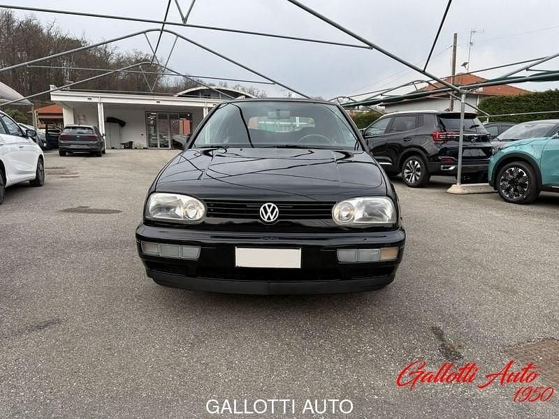 Usata VW Golf Cabriolet 101 CV (74 kW) 1995 Nero Cabrio