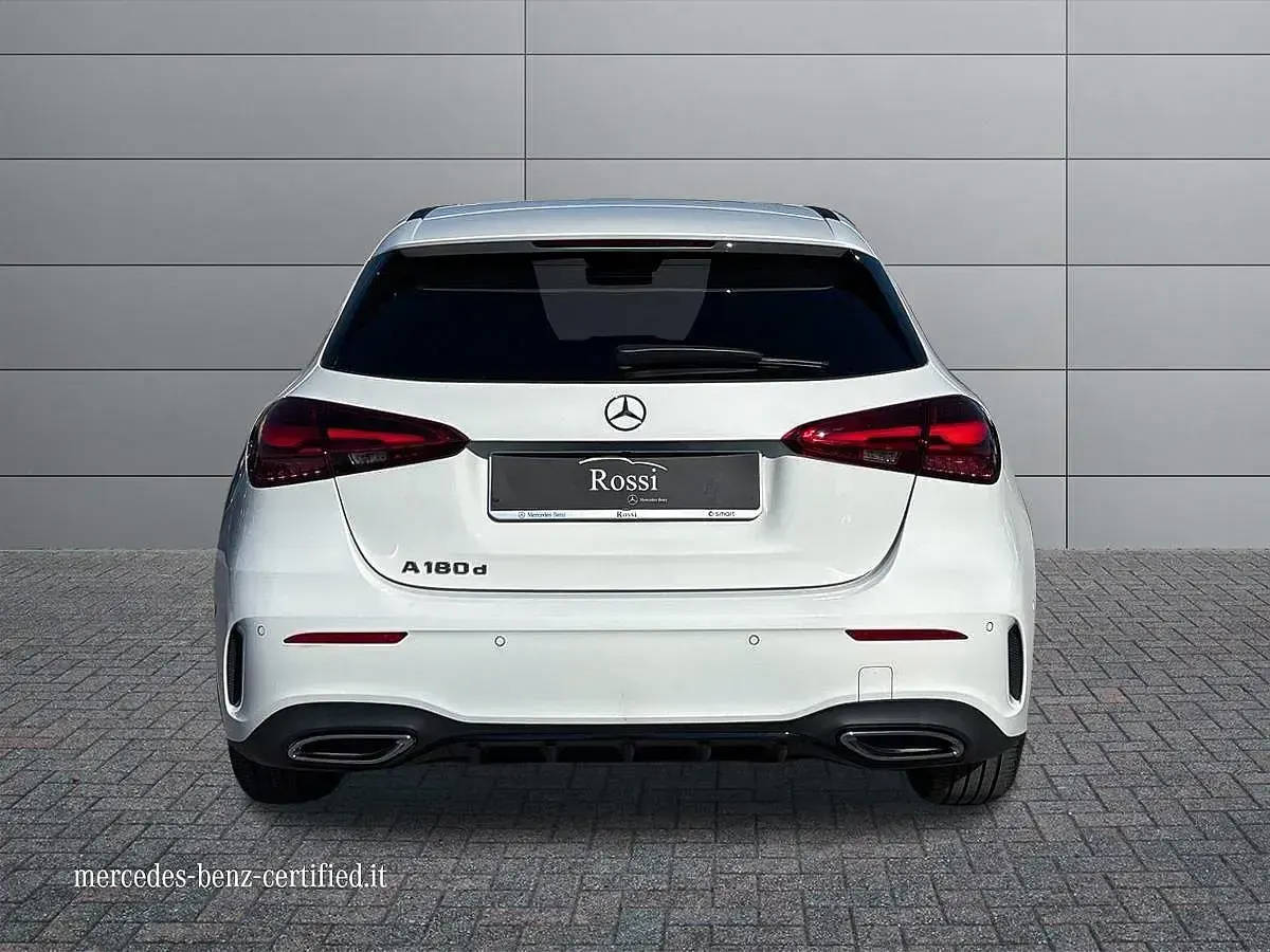 Usata Mercedes A180 Advanced Plus 116 CV (85 kW) 2023 Bianco Berlina
