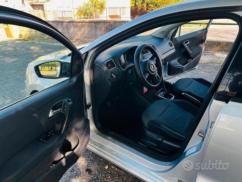 Usata VW Polo United 69 CV (50 kW) 2010 Grigio Utilitaria