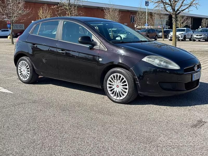 Usata Fiat Bravo Pop 105 CV (77 kW) 2013 Marrone Utilitaria