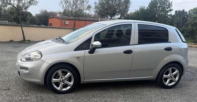 Usata Fiat Punto Evo Dynamic 75 CV (55 kW) 2015 Utilitaria