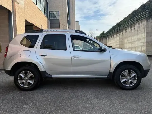 Usata Dacia Duster Lauréate 110 CV (80 kW) 2018 Grigio SUV