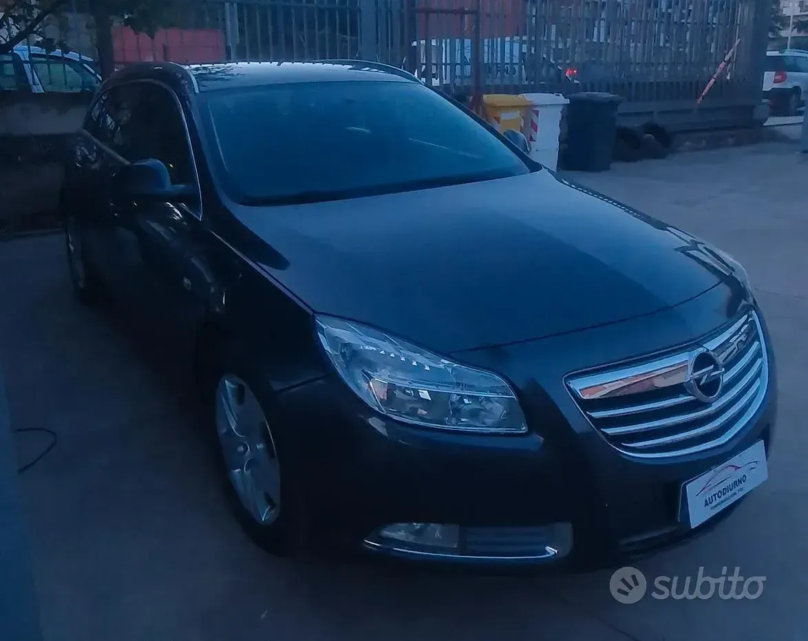 Usata Opel Insignia Cosmo 131 CV (96 kW) 2011 Grigio Station wagon