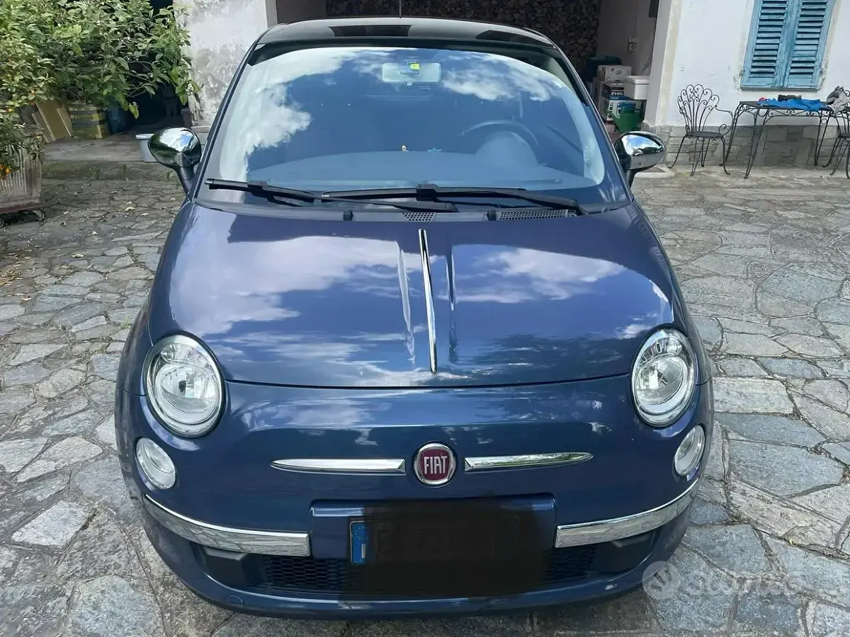 Usata Fiat 500 Lounge 69 CV (50 kW) 2013 Blu Utilitaria