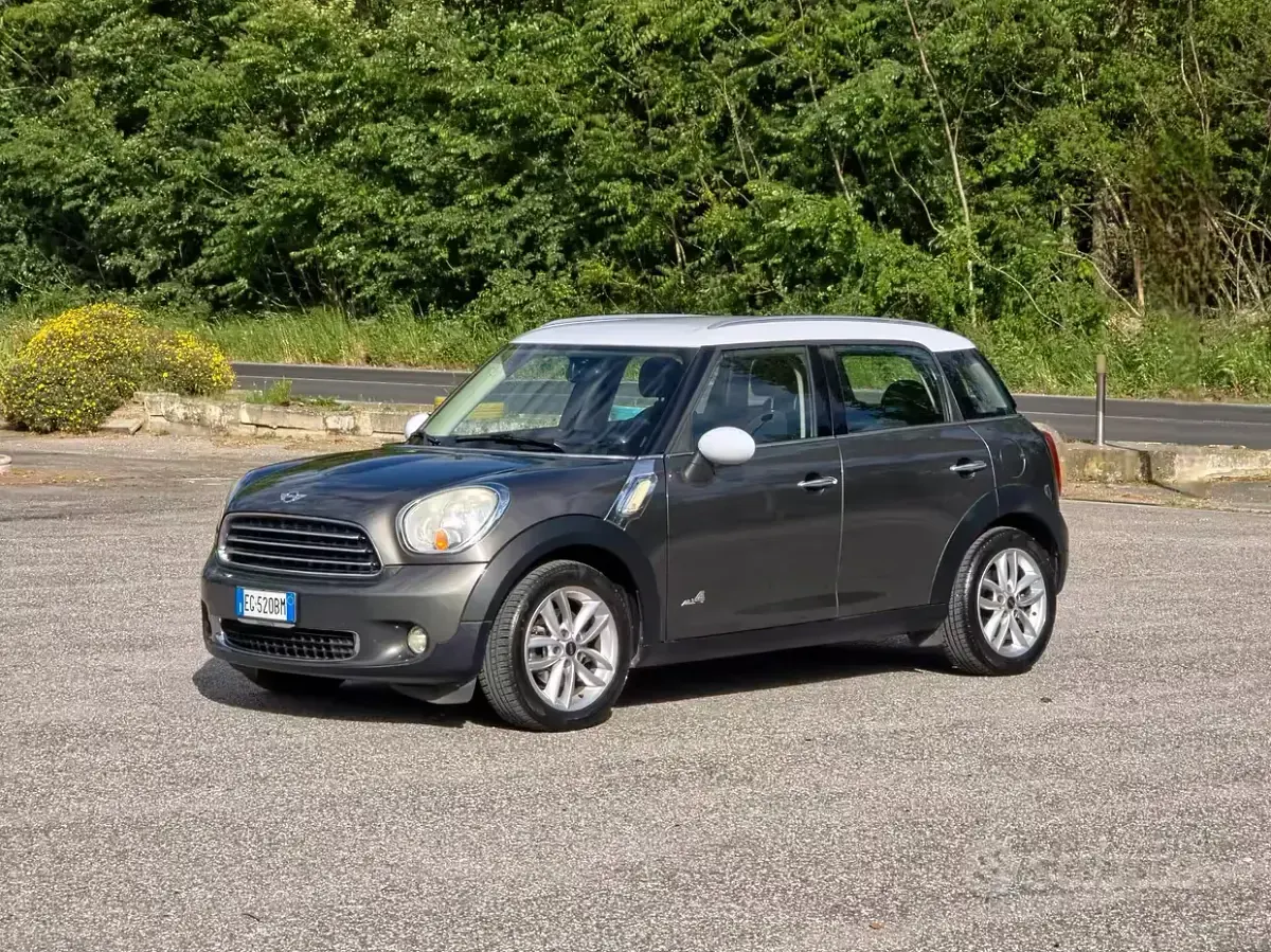 Second-hand Mini Cooper D Countryman 111 CP (81 kW) 2011 Maro SUV