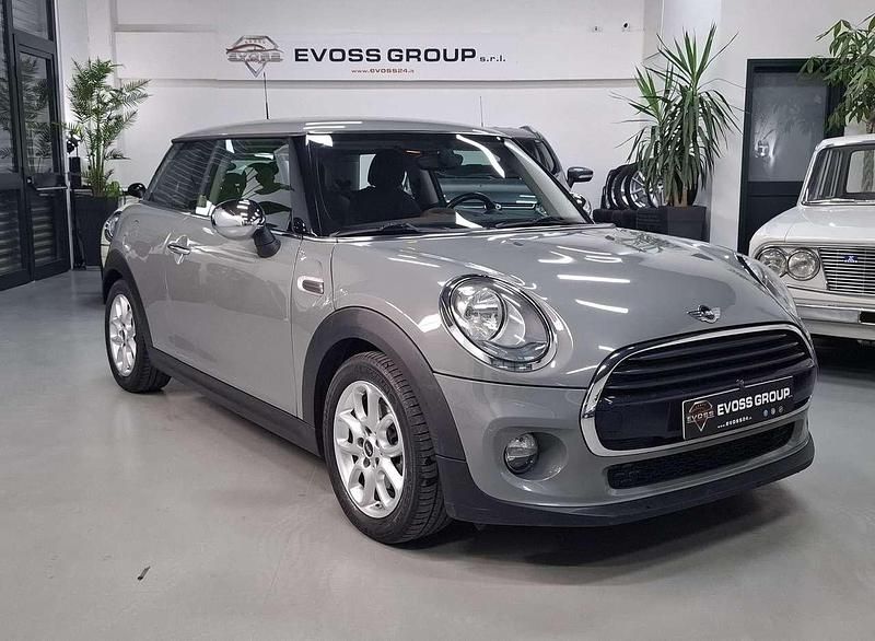 Usata Mini Cooper D 116 CV (85 kW) 2017 Grigio Utilitaria