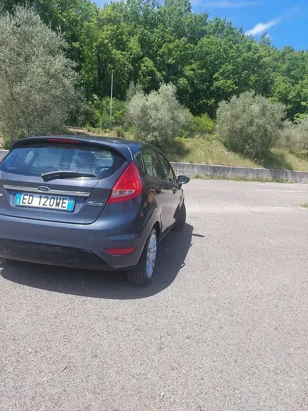 Usata Ford Fiesta Business Edition 69 CV (50 kW) 2012 Berlina