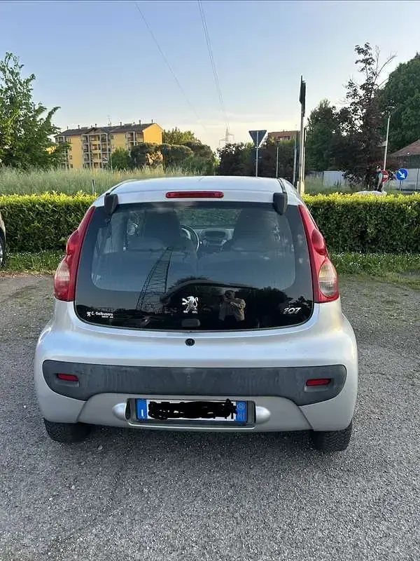 Gebraucht Peugeot 107 68 PS (50 kW) 2006 Grau Kleinwagen