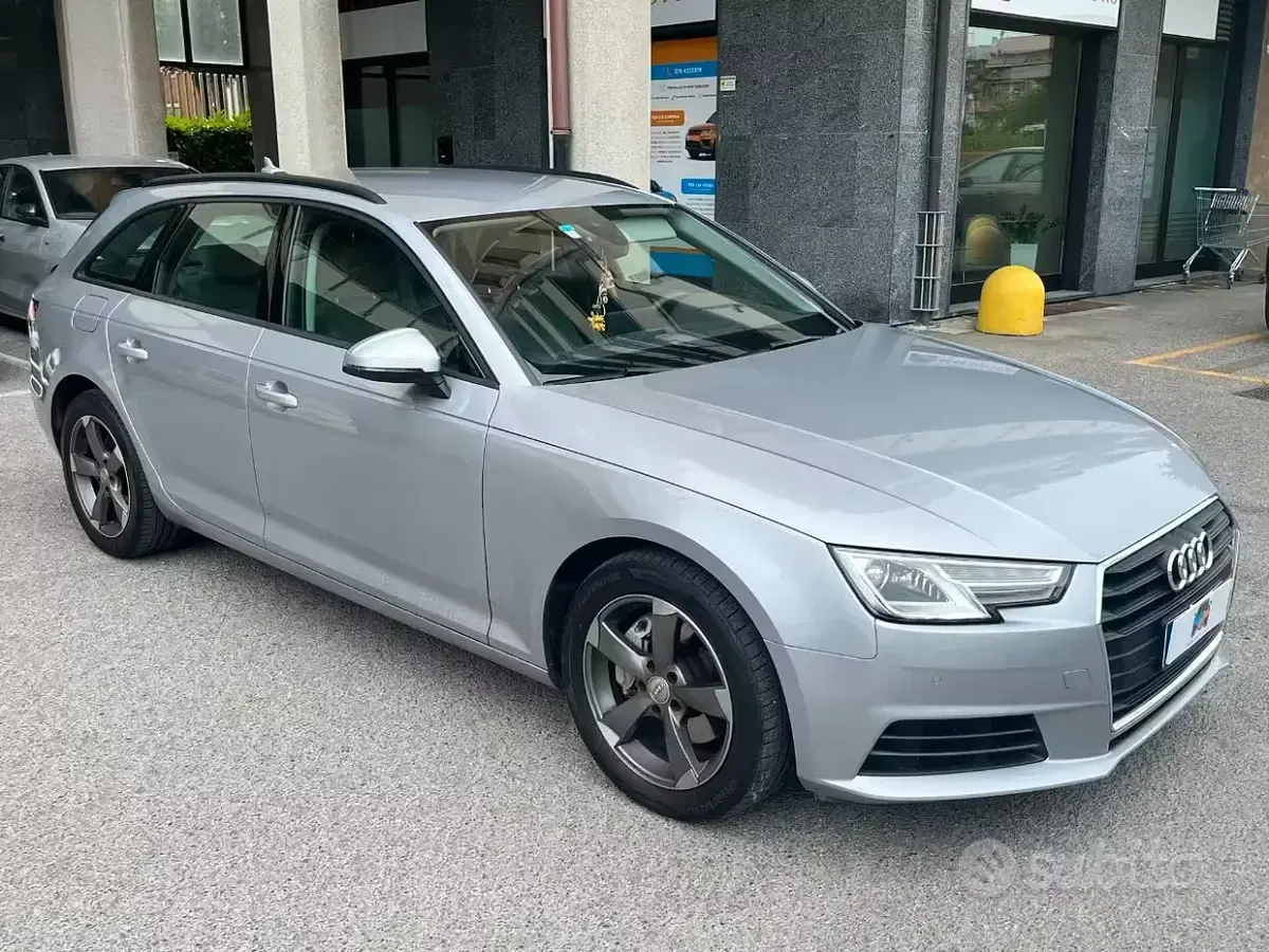 Usata Audi A4 Business 218 CV (160 kW) 2017 Grigio Station wagon