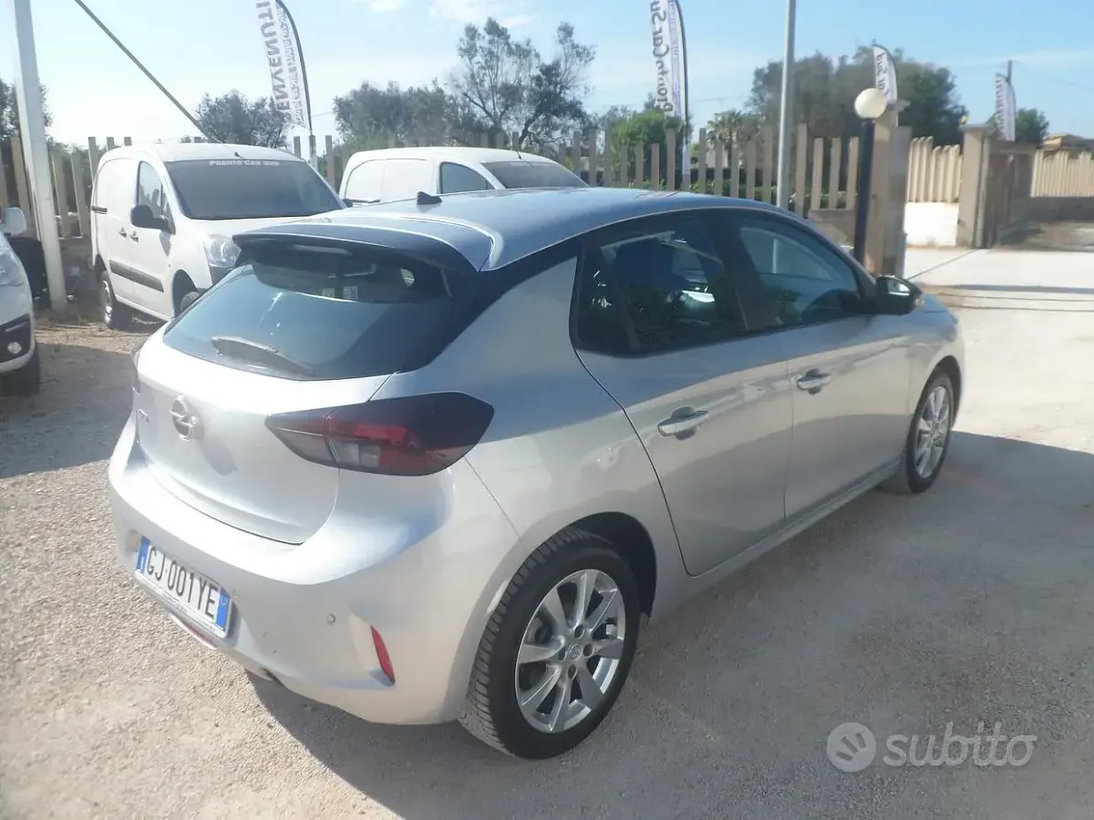Usata Opel Corsa Edition 102 CV (75 kW) 2023 Grigio Utilitaria
