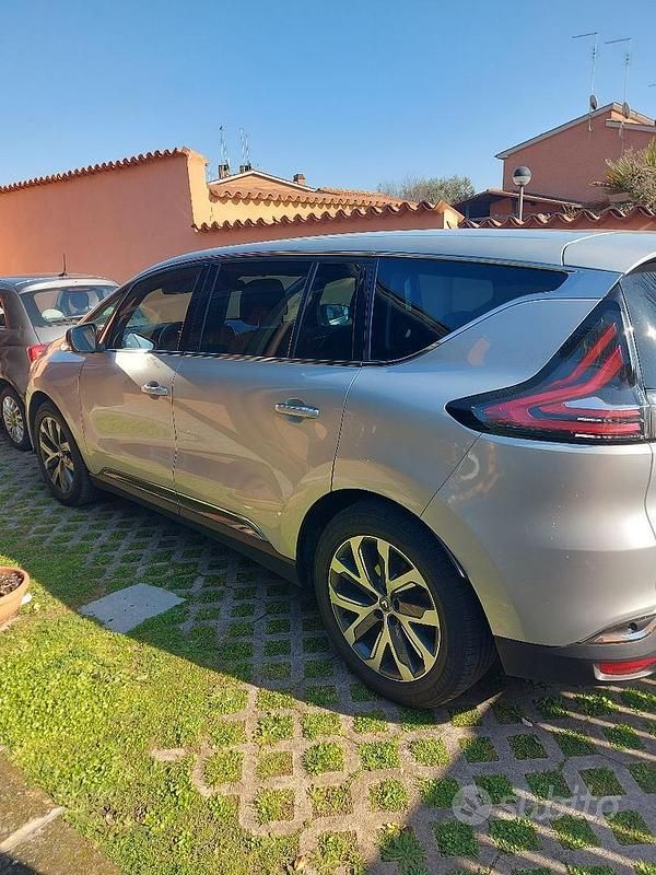 Usado Renault Espace 160 CV (117 kW) 2015 Gris Monovolumen