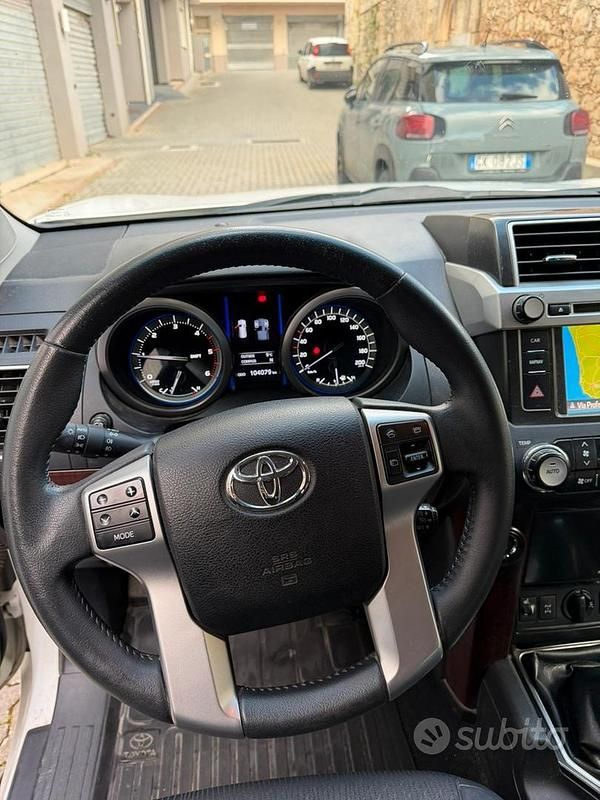 Usata Toyota Land Cruiser 2015 Bianco Station wagon