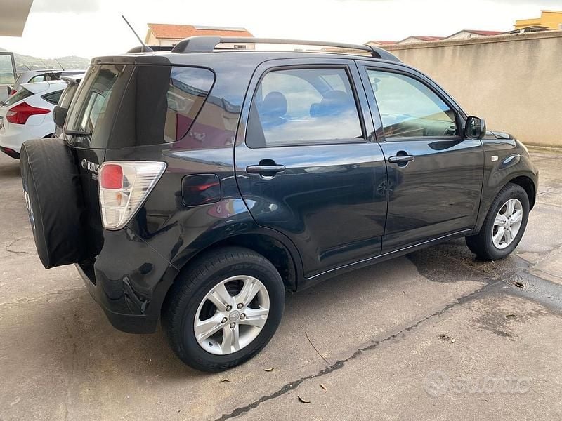 Usata Daihatsu Terios 101 CV (74 kW) 2012 Nero SUV