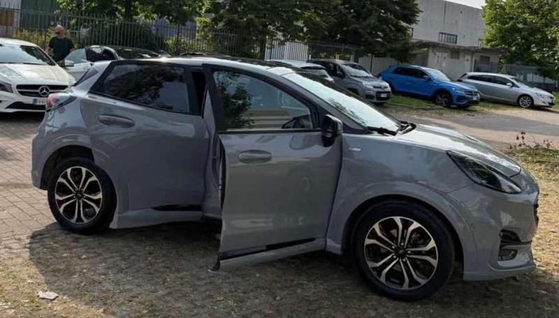 Usata Ford Puma ST-Line X 125 CV (91 kW) 2022 Grigio SUV