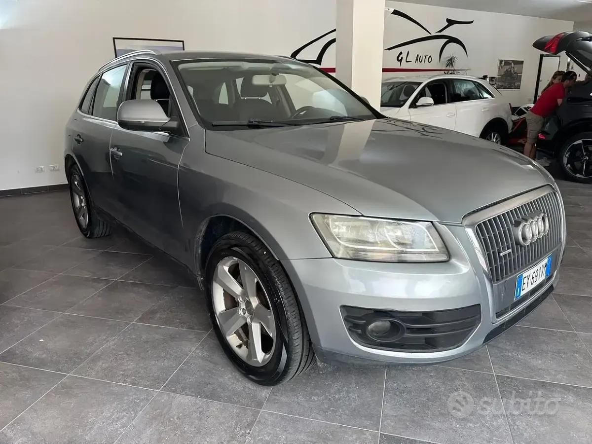 Usata Audi Q5 170 CV (125 kW) 2009 Grigio SUV