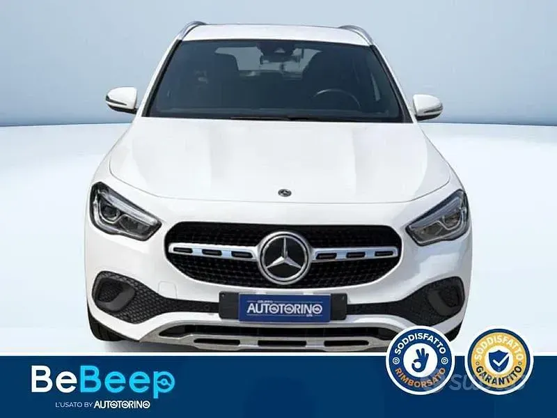 Usata Mercedes GLA200 163 CV (119 kW) 2020 Bianco SUV