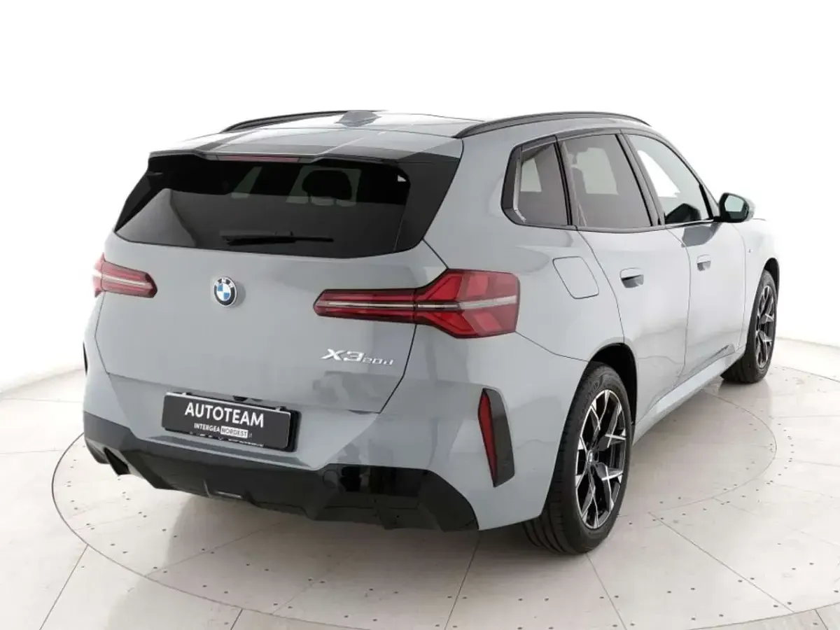 Usata BMW X3 M Sport 197 CV (144 kW) 2026 Grigio nardo SUV