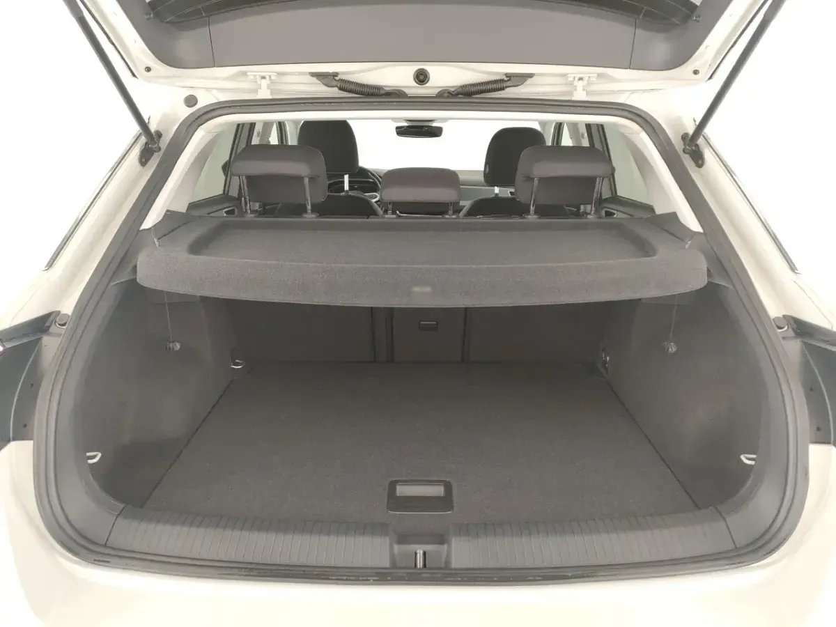 Begagnad VW T-Roc Life 150 HK (110 kW) 2022 Vit SUV
