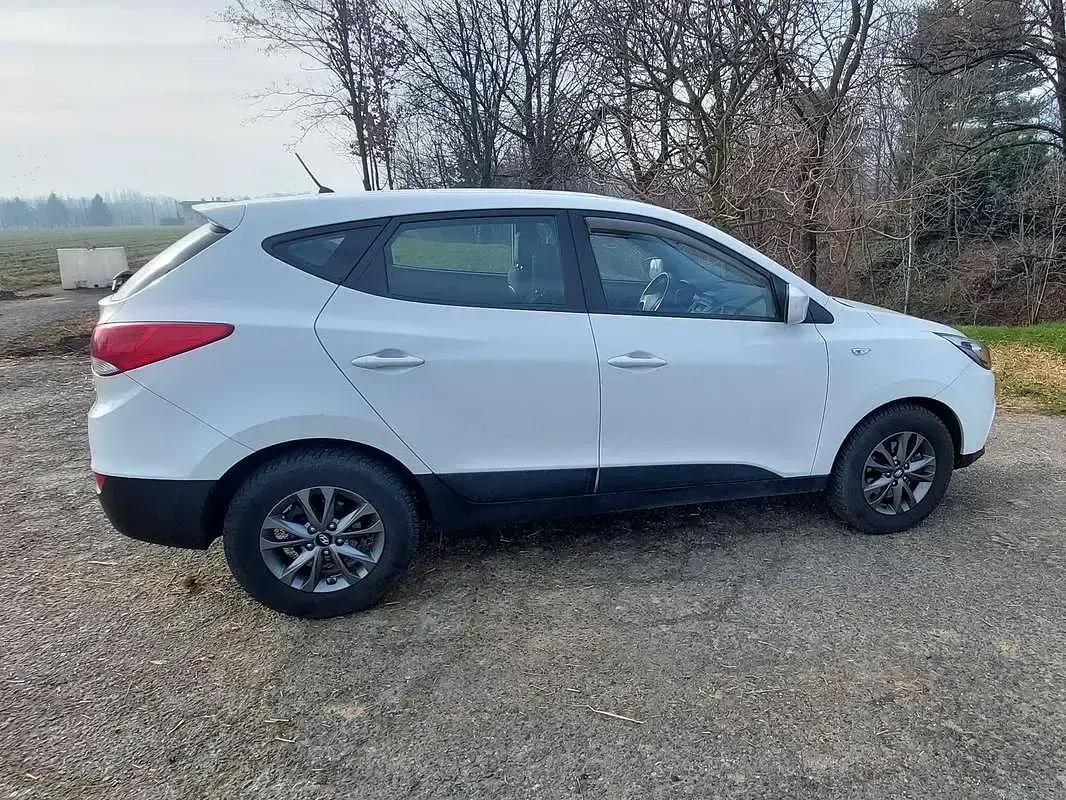 Usata Hyundai ix35 Classic 116 CV (85 kW) 2015 Bianco SUV